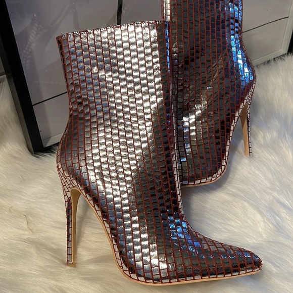 Mackin J Shiny Silver Disco Heeled Boots | 8​​ - Picture 7 of 7